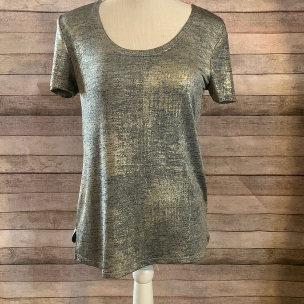 Tiana B. Women’s Shirt Size S.